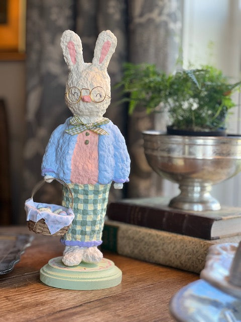 Easter bunny figurine PREORDER
