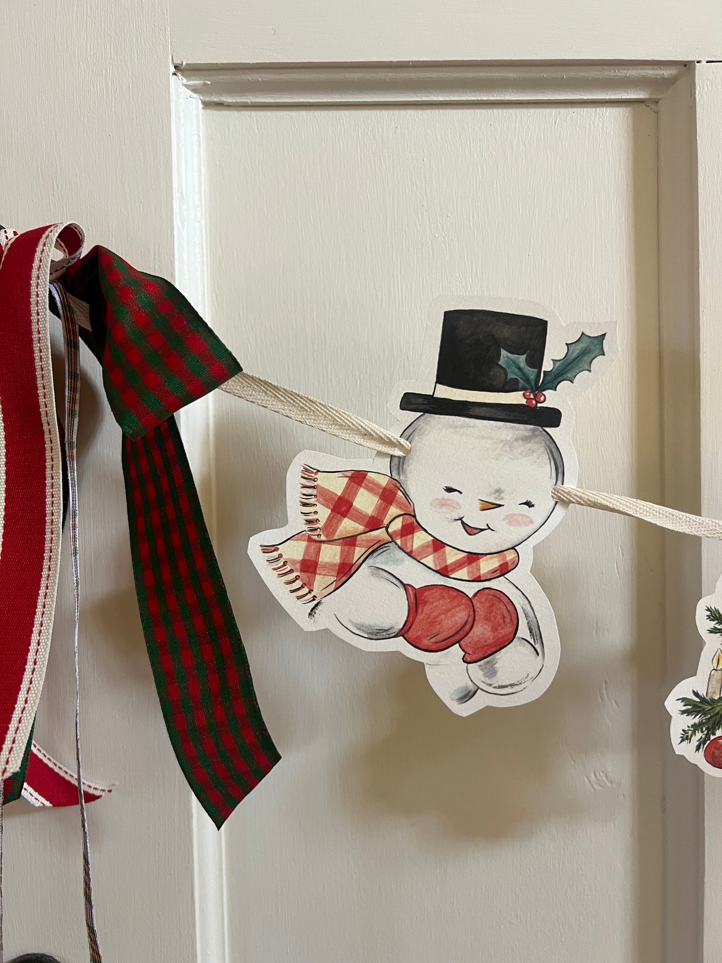 Christmas paper garland